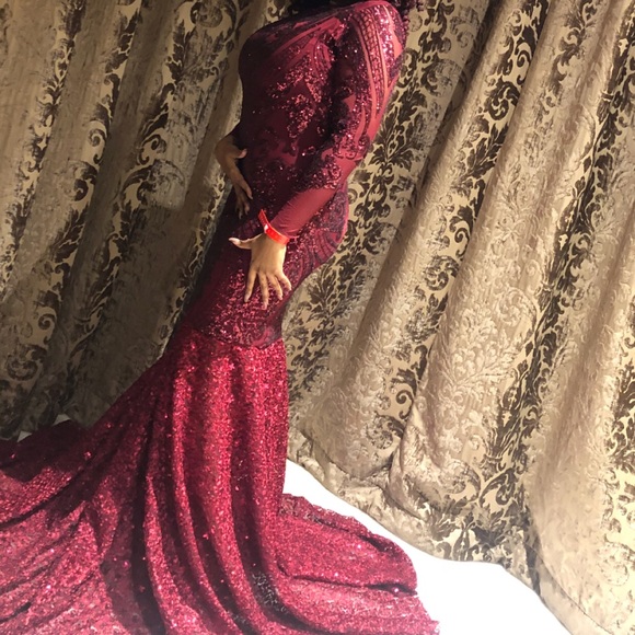 A prom dress - Picture 5 of 6